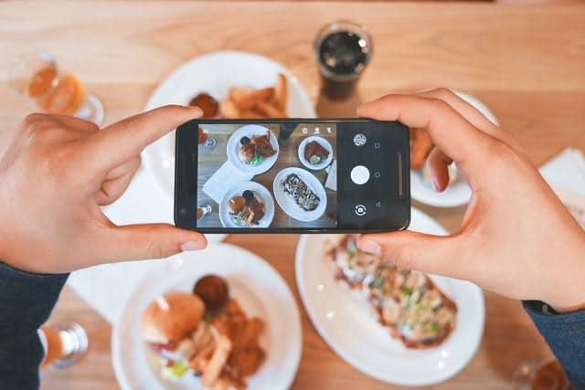 Publication sur les reseaux sociaux d'un restaurant